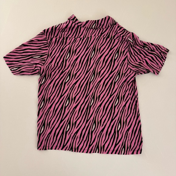 Pink Zebra Striped Men’s Large SS Designs Untitled Button Shirt Short Sleeve - Picture 2 of 7
